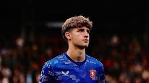 字母哥缺阵进攻受阻！波蒂斯扛起进攻大旗，雄鹿仅得101分