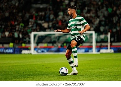 湖人客场险胜 詹姆斯关键回合稳定军心